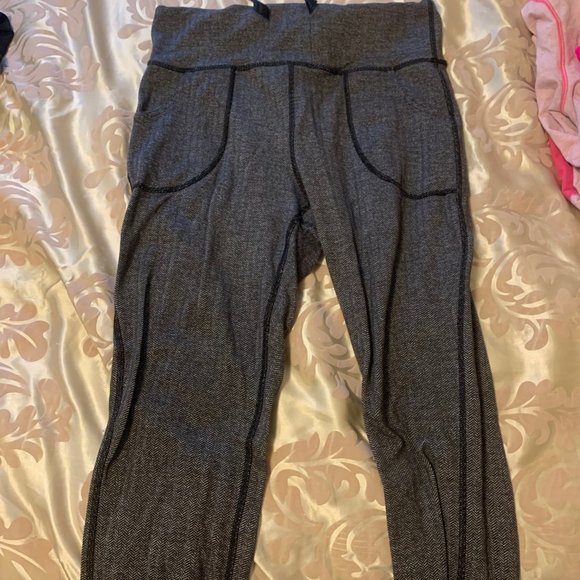 Lululemon - Picture 15 of 16